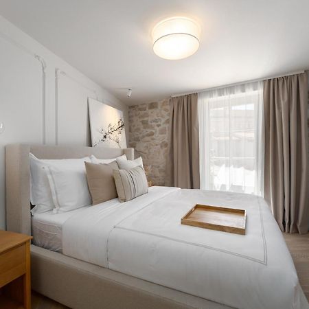 Silent Stone Apartment Vrsar Bagian luar foto